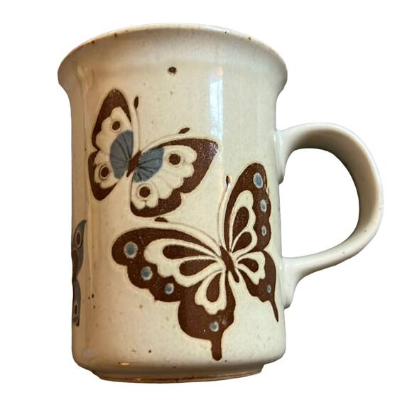 Vintage stoneware butterfly mug - gorgeous - Picture 1 of 6